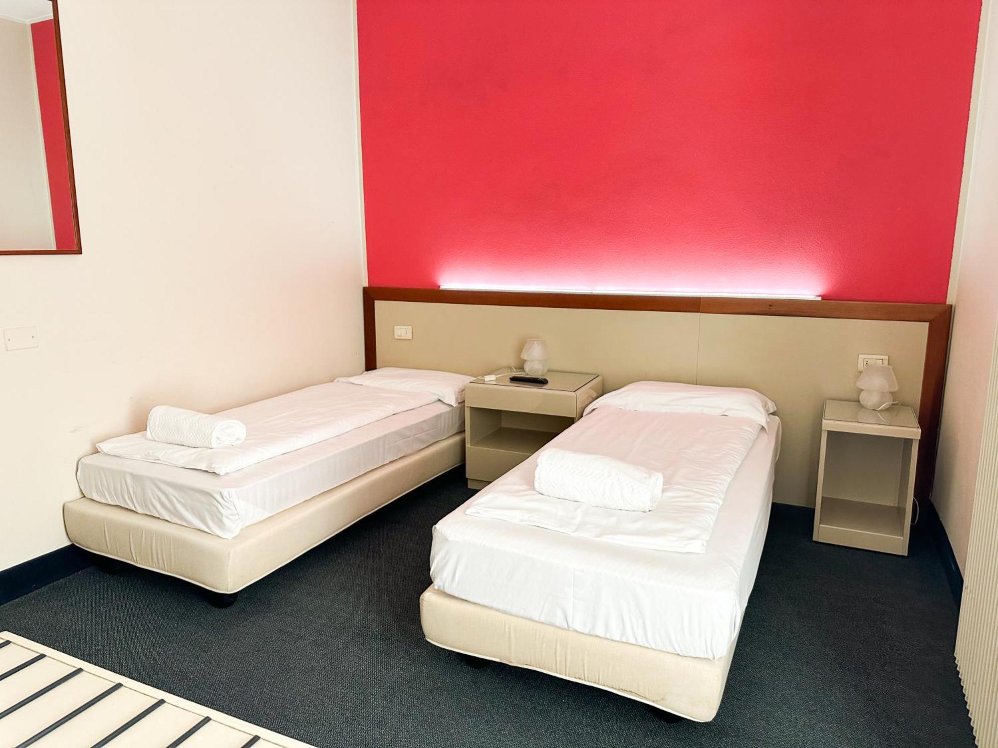 Hotel Bristol Riva del Garda Exterior photo