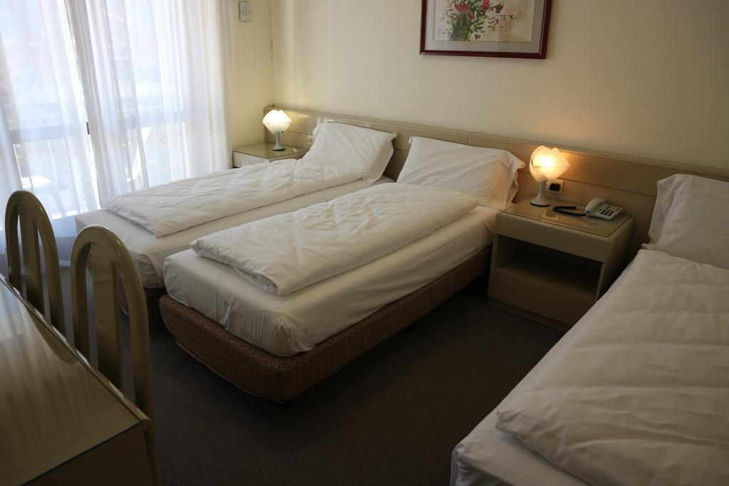 Hotel Bristol Riva del Garda Exterior photo