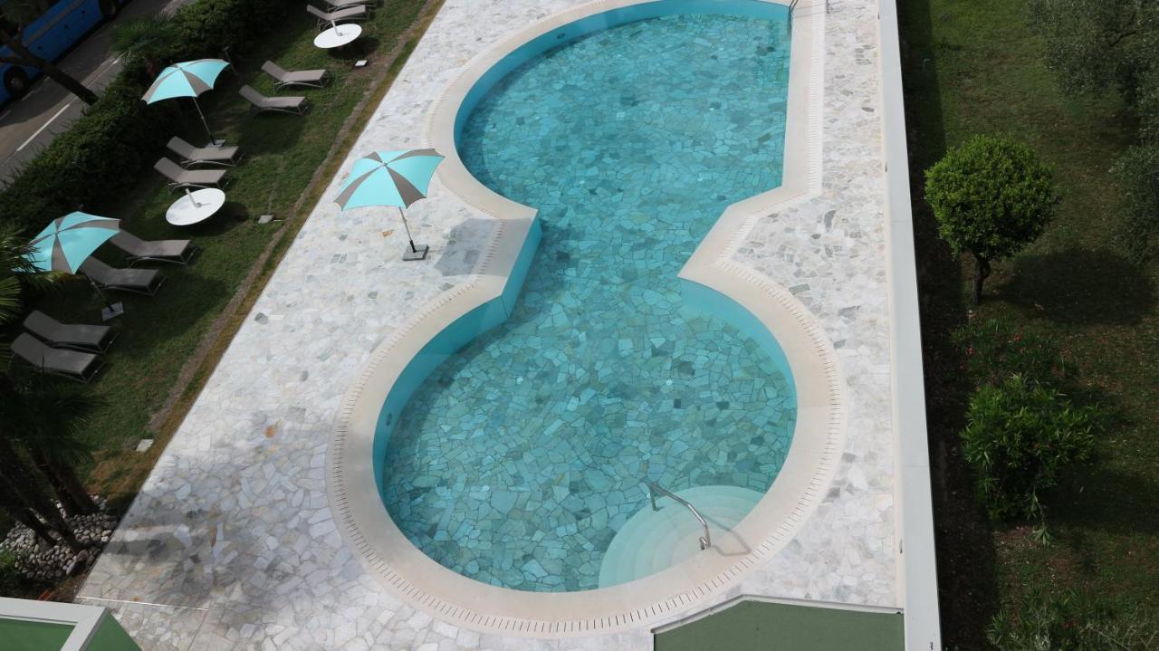Hotel Bristol Riva del Garda Exterior photo